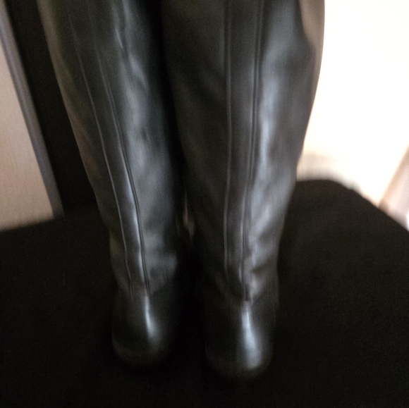 Aldo Boots. Black - Picture 4 of 5